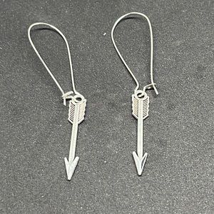 Earrings‎ southwestern arrow